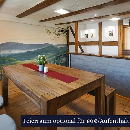 Rhoener Heim בית נופש *